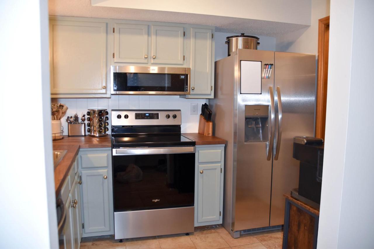 ガトリンバーグCozy Mountain Getaway! Mountain Views! 2 Bed, 2 Bath, Sleeps 6アパートメント エクステリア 写真